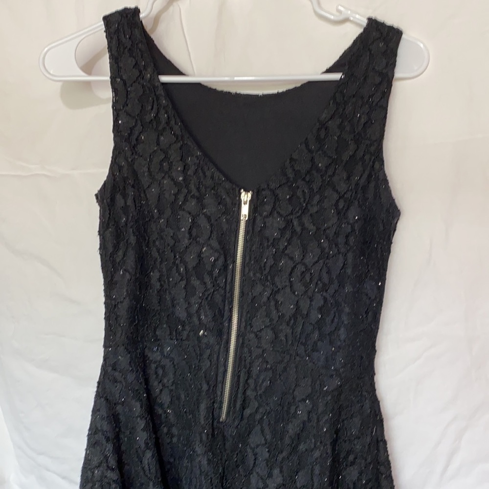 Dress - Picture 5 of 6